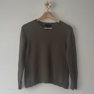 Banana Republic Men's Olive Green V-Neck Sweater